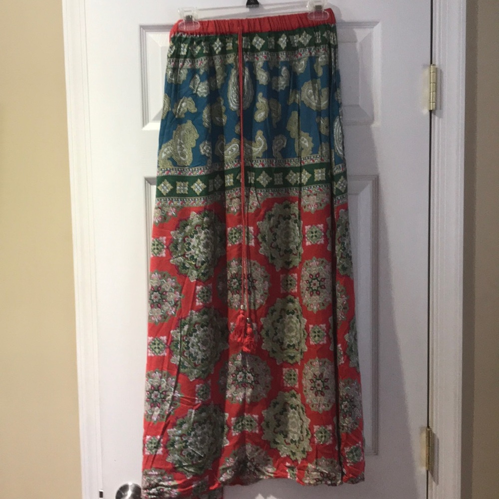 Maxi skirt